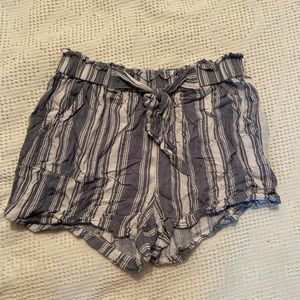Flowy tie dress shorts